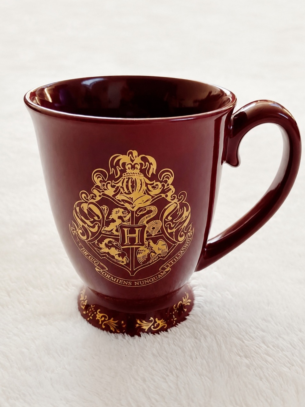 Harry Potter Hogwarts Crest Mug Paladone Burgundy Gold Foil Ceramic Cup
